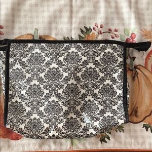 🍁Women’s Make Up/ Toiletry Bag 🍁 NWOT Never Used